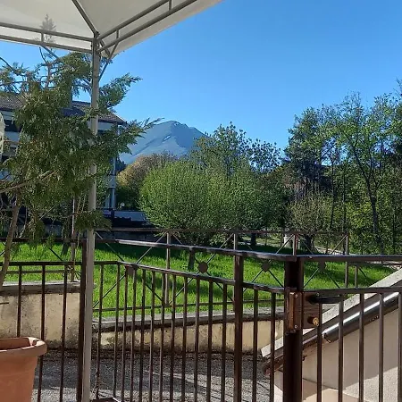 Nyaraló La Rocca Rifugio Vista Monti Nel Cuore Del Paese *
